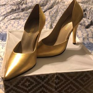 Gold Colin Stuart pumps